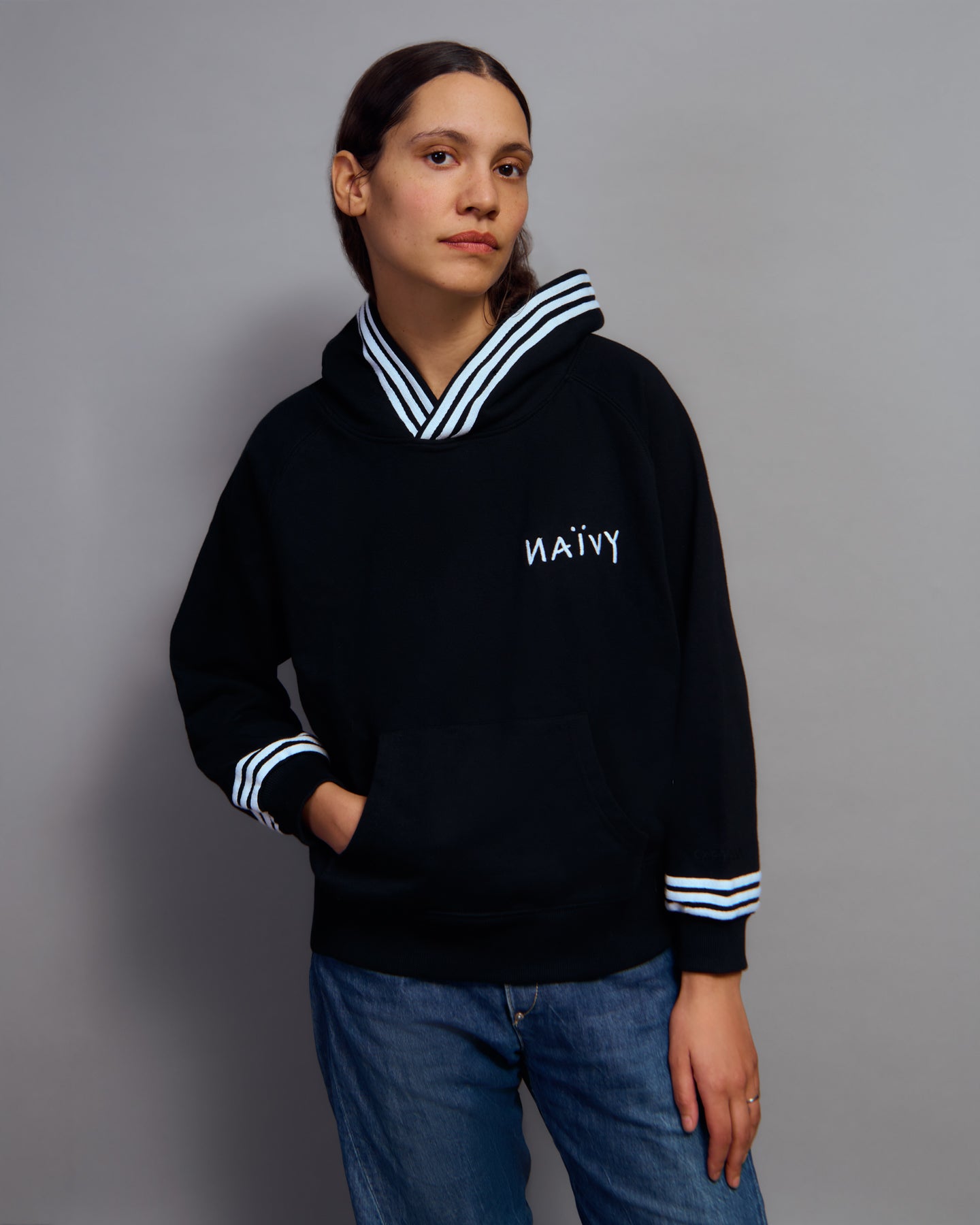 NAÏVY Hoodie